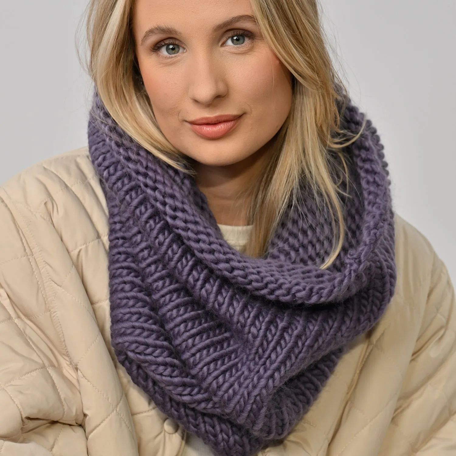 Accessories Knitting Kit - Absolute Beginners Heather Snood