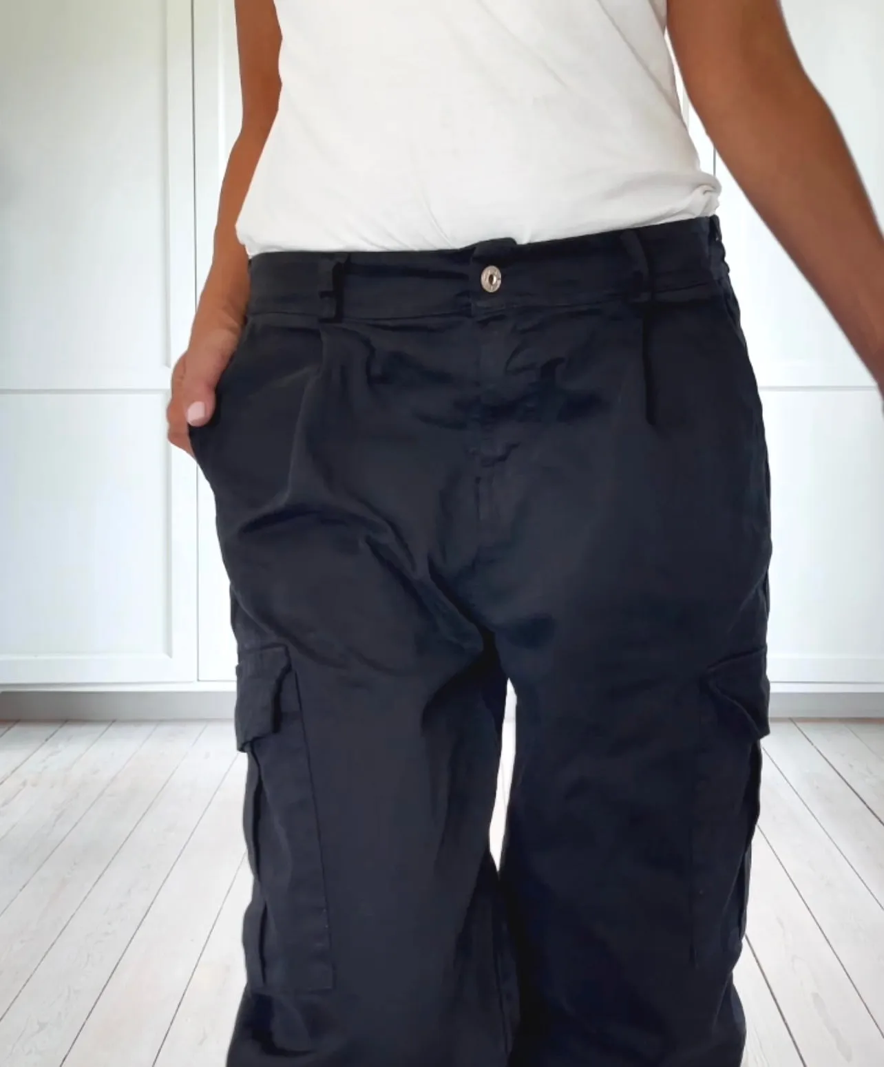 CARGO PANTS - BLACK