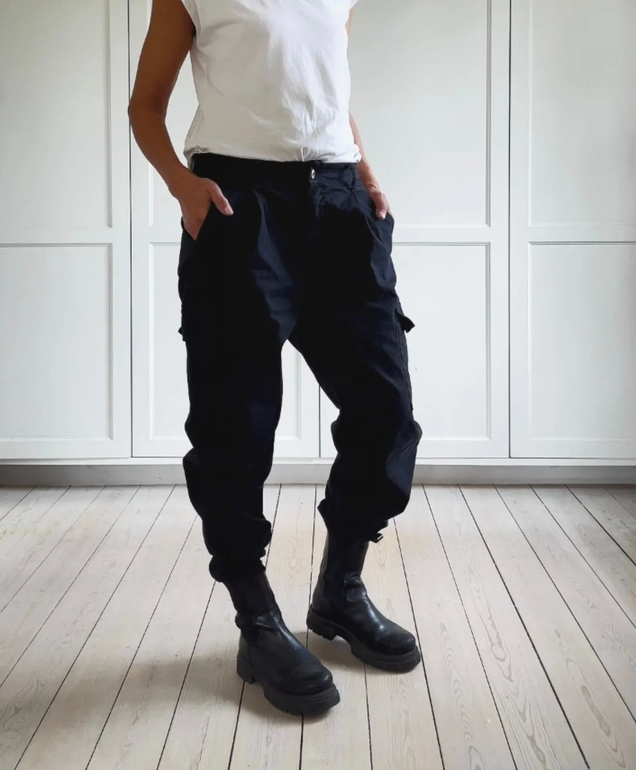 CARGO PANTS - BLACK