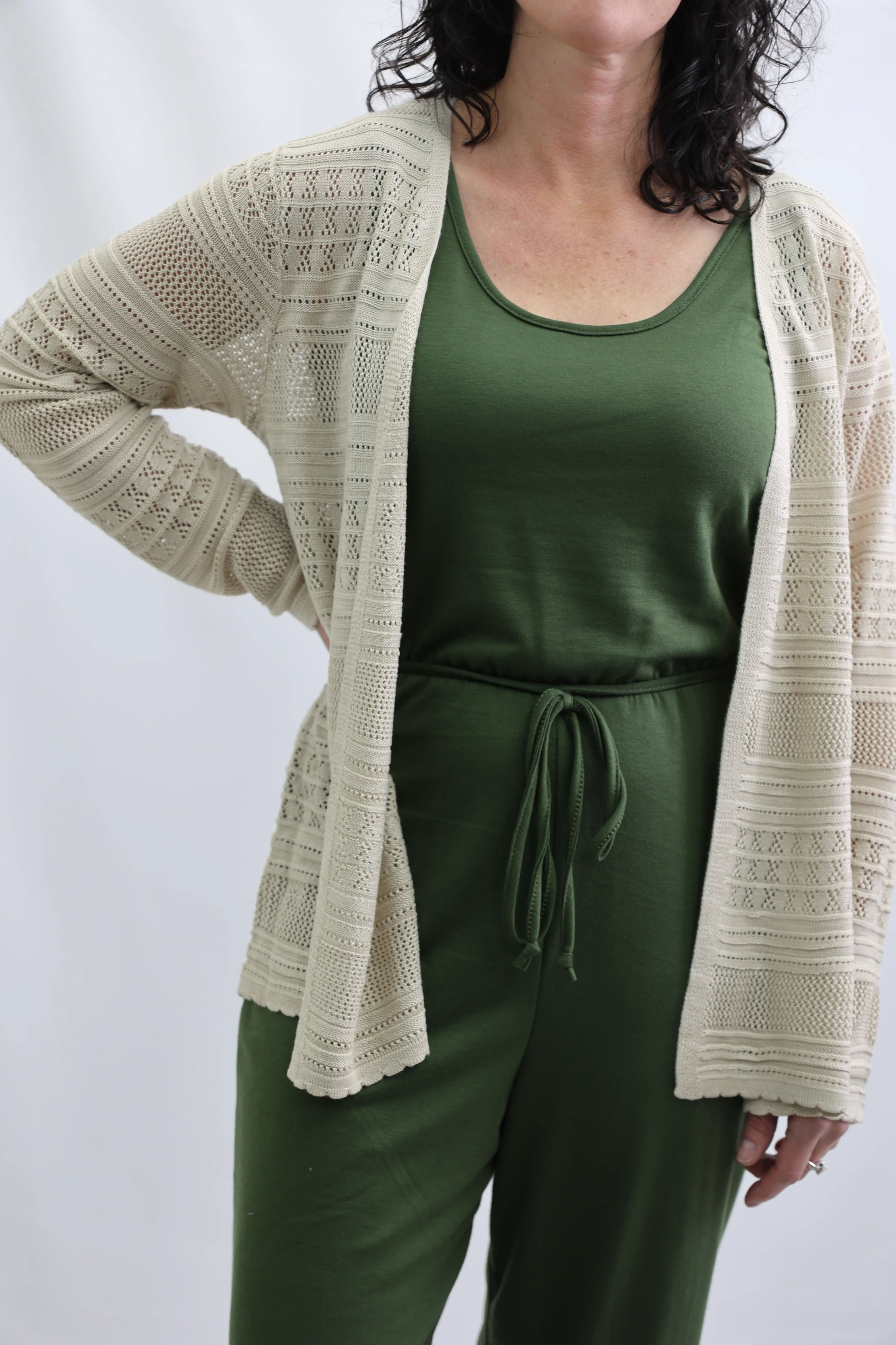 Curvy Cardigan In Sonewall Tan