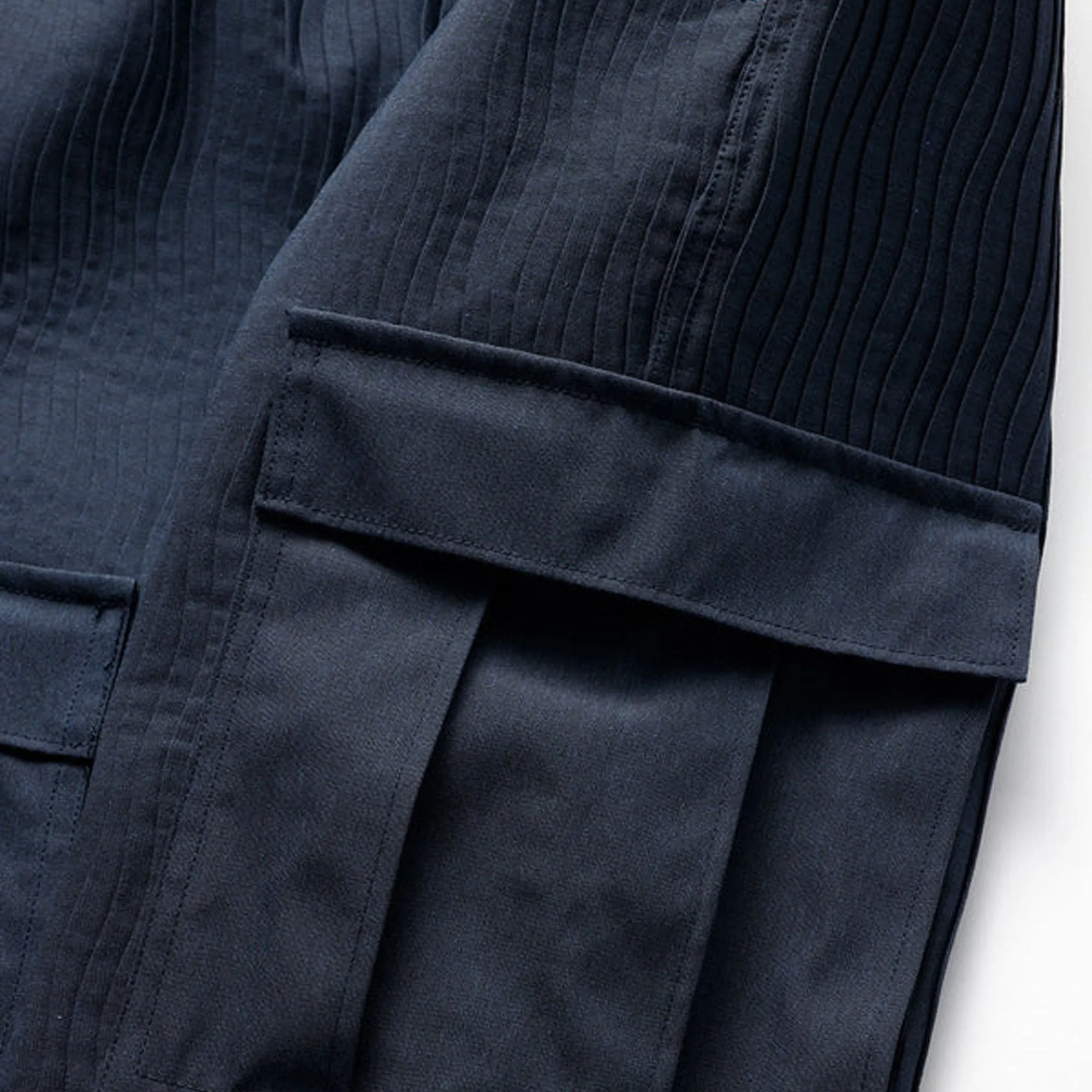 FDMTL | PLEATED CARGO PANTS  { NAVY