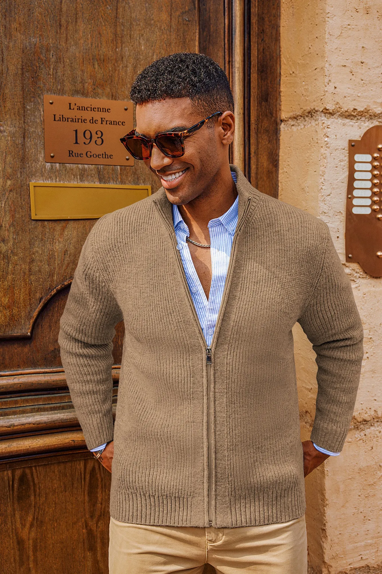 Men Stand Collar Textured Cardigan Long Sleeve Zip-up Sweater Knitwear